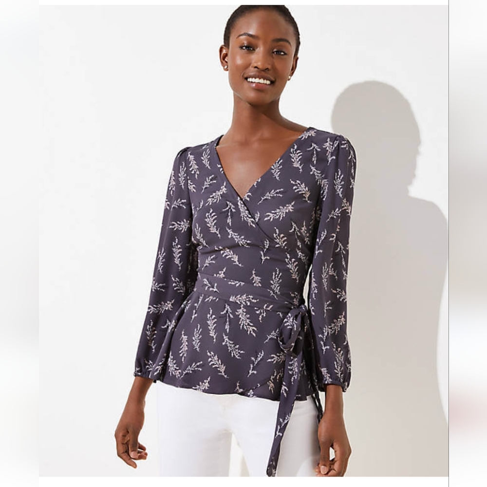 💲BOGO 75% OFF💲LOFT Plus Women's XXL wrap blouse shirt gray floral